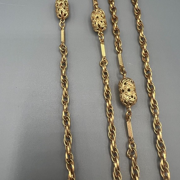 Vintage Sarah Coventry Stamped Necklaces – Elegant Mid-Century Gold-Tone Pair - Picture 3 of 4